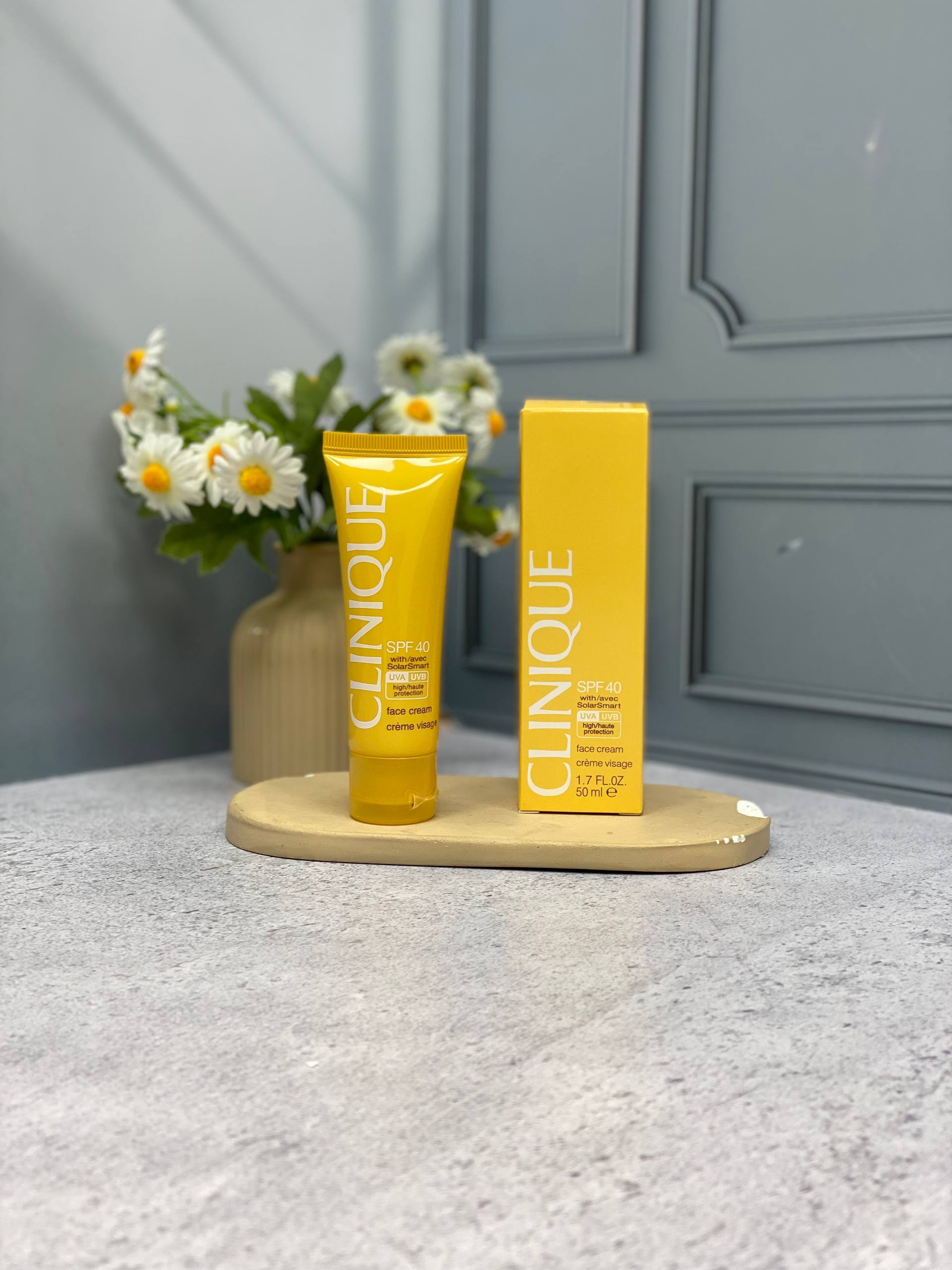 ضدآفتاب مات‌کننده کلینیک Clinique SPF50 حجم 40 میل